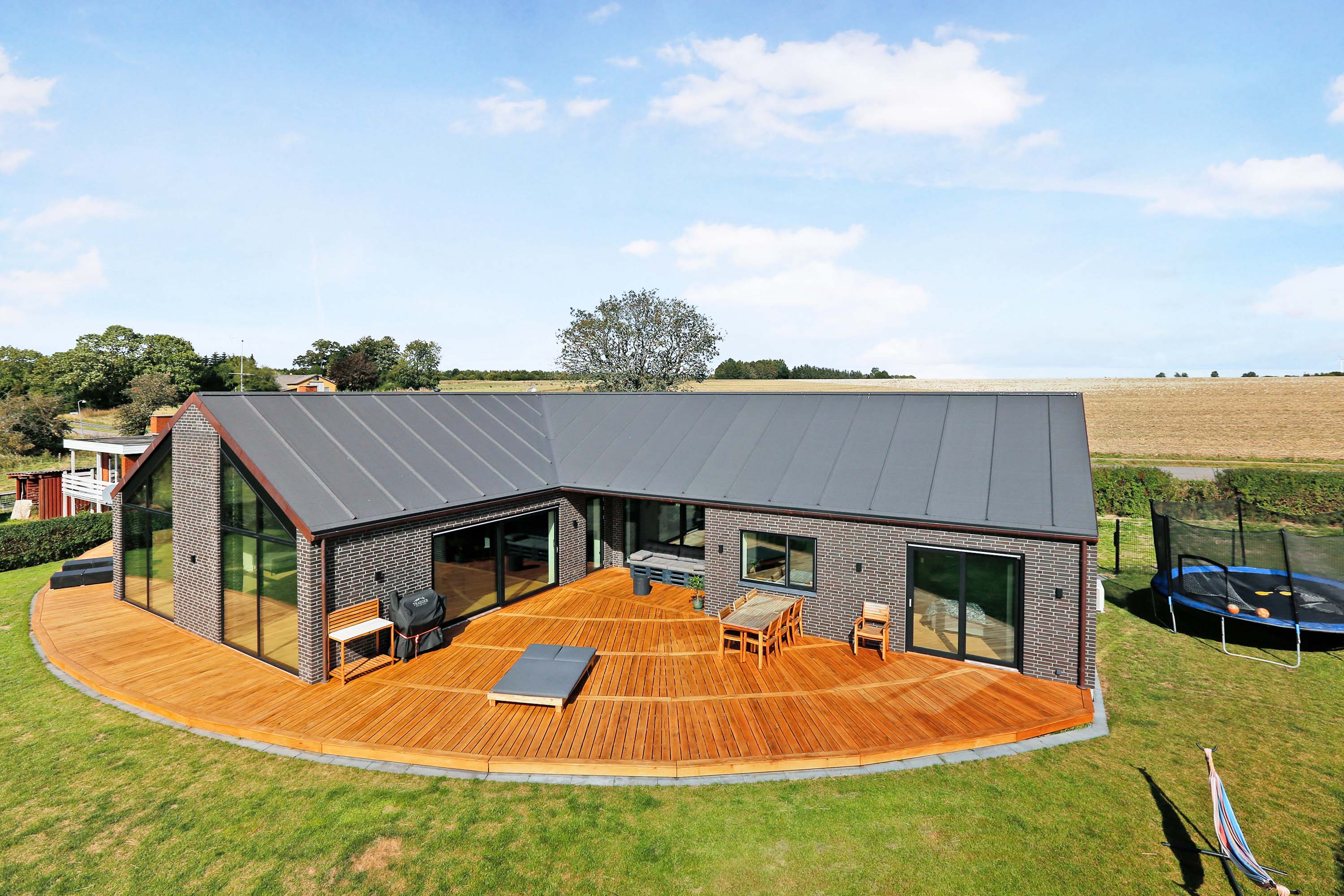 Flot buet træterrasse – ny terrasse på Sjælland